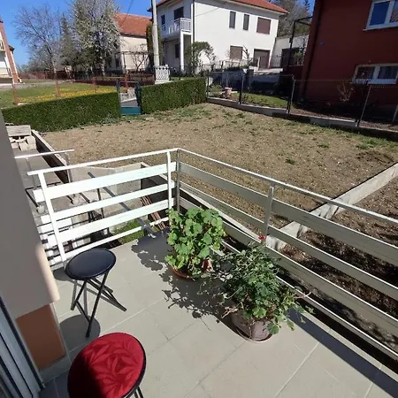 Bor S Velikom Terasom Idealan Za Boravak S Obitelji *