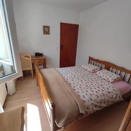 Bor S Velikom Terasom Idealan Za Boravak S Obitelji Lejlighed *