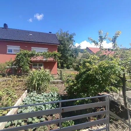 Lejlighed Bor S Velikom Terasom Idealan Za Boravak S Obitelji Livno