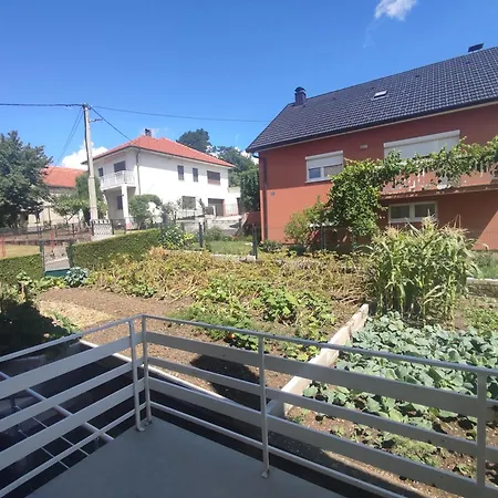 Bor S Velikom Terasom Idealan Za Boravak S Obitelji Lejlighed Livno