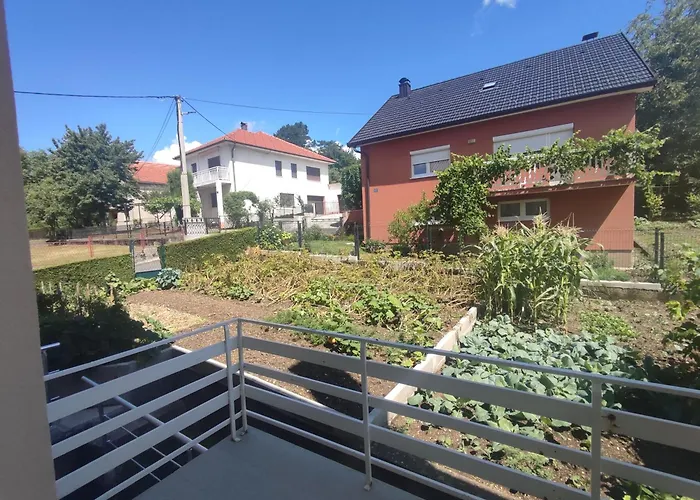 Bor شقة ليفنو